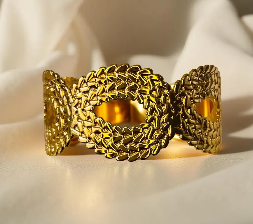 Stainless Steel Kada Bracelet
For Women’s