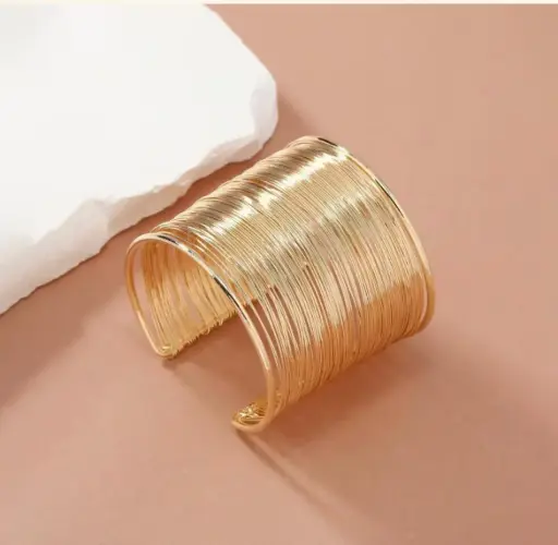 [SM-23] Golden Wire Cuff Bracelet