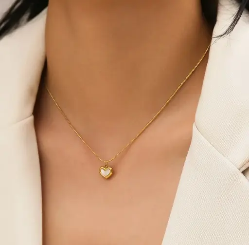 [SM-24] White Enamel Heart Pendant Necklace