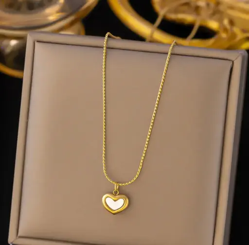 [SM-24] White Enamel Heart Pendant Necklace