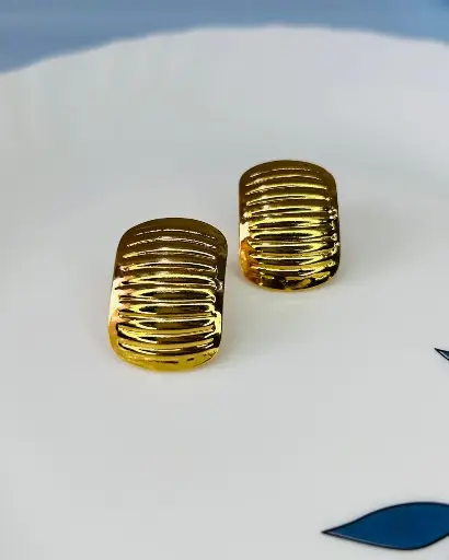 [SM-34] Molten Luxe Studs