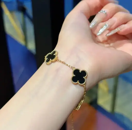 [SH-14] Midnight Clover Elegance Bracelet